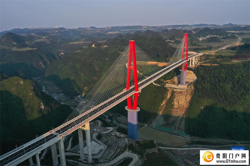 贵州龙里河大桥建成通车(图8)