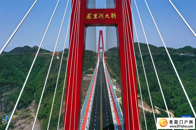 贵州龙里河大桥建成通车(图11)