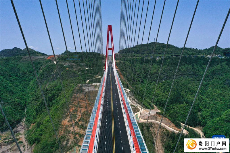 贵州龙里河大桥建成通车(图15)